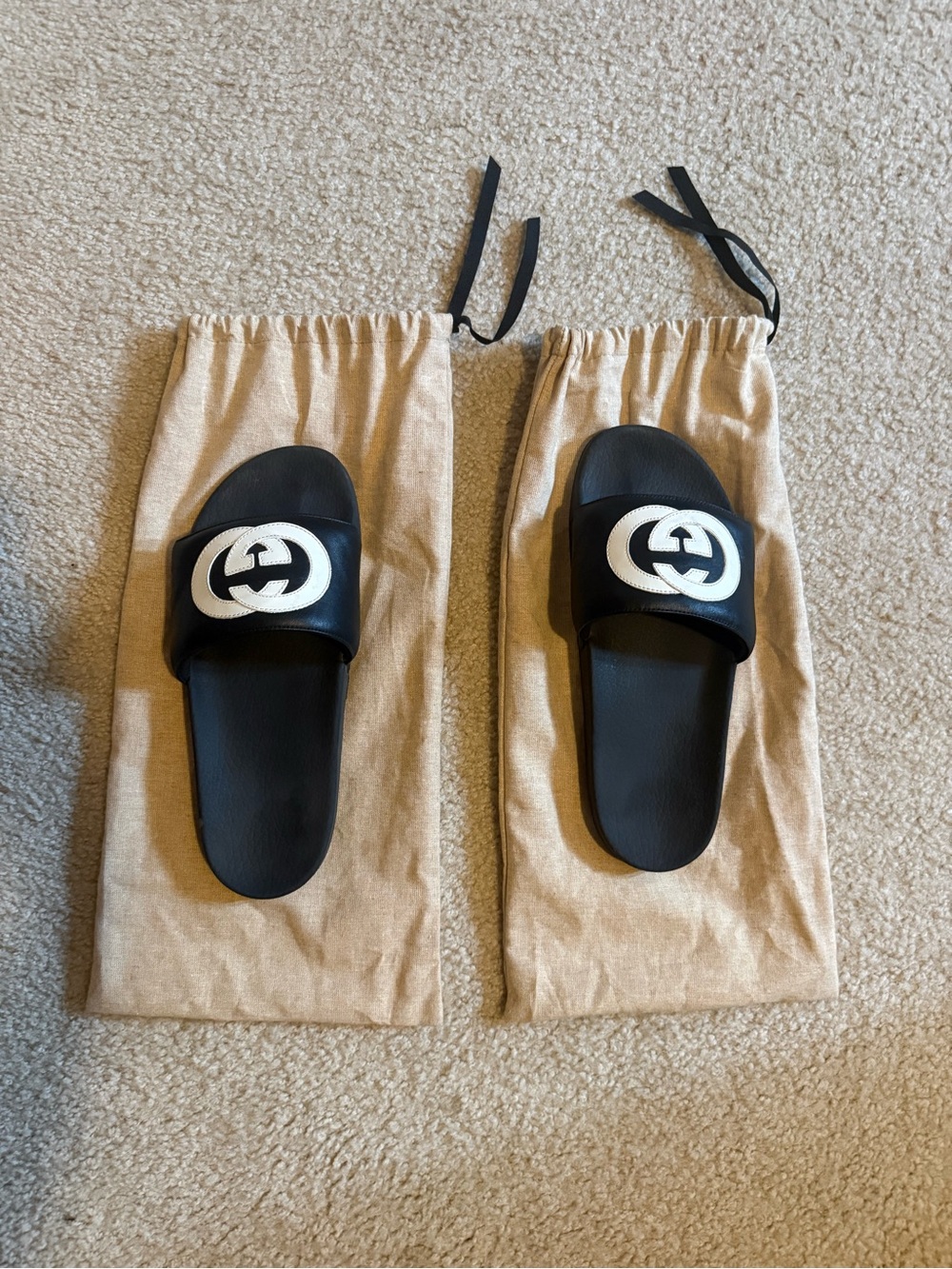 Gucci Black Leather Slide Sandals with White Logo